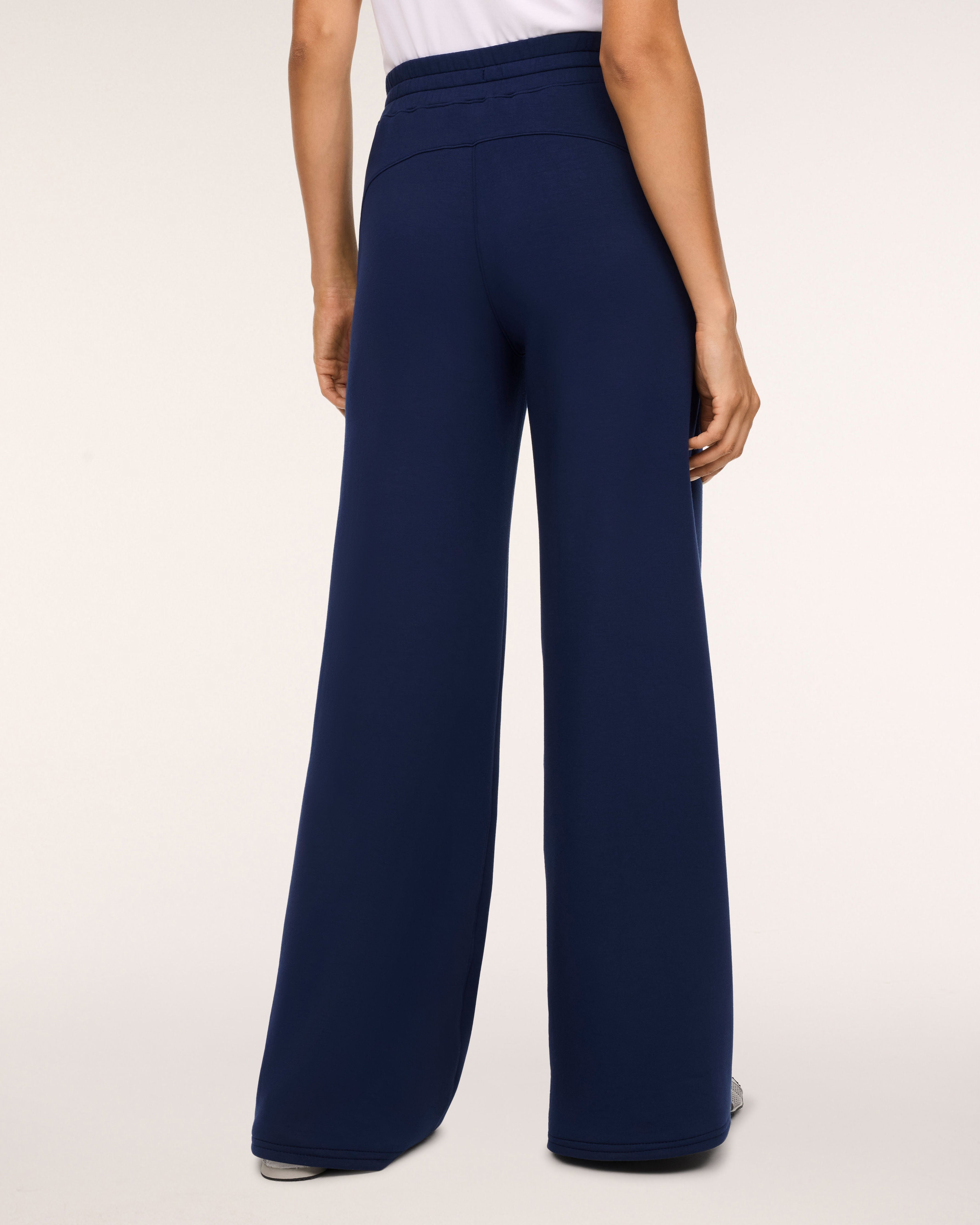 AirEssentials® Wide Leg Pant - Timeless Navy