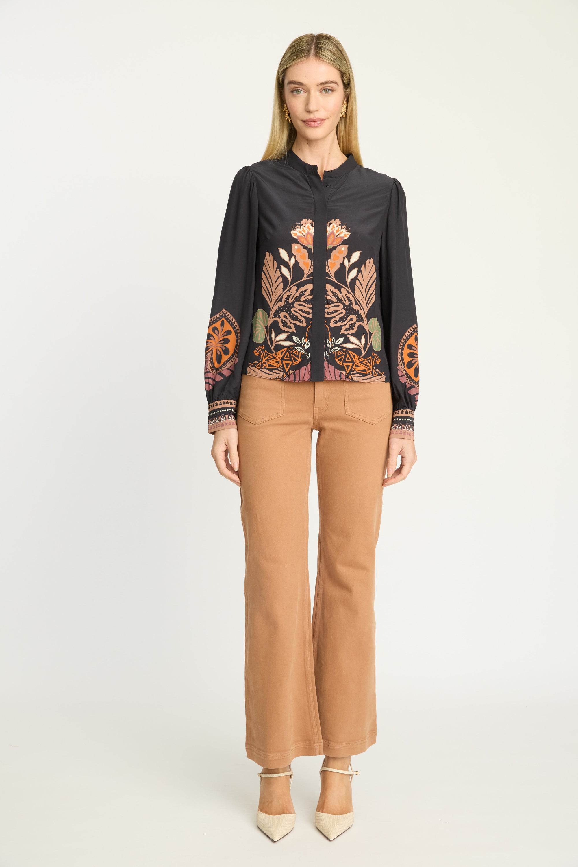 Riley Top - Black Crouching Cheetah