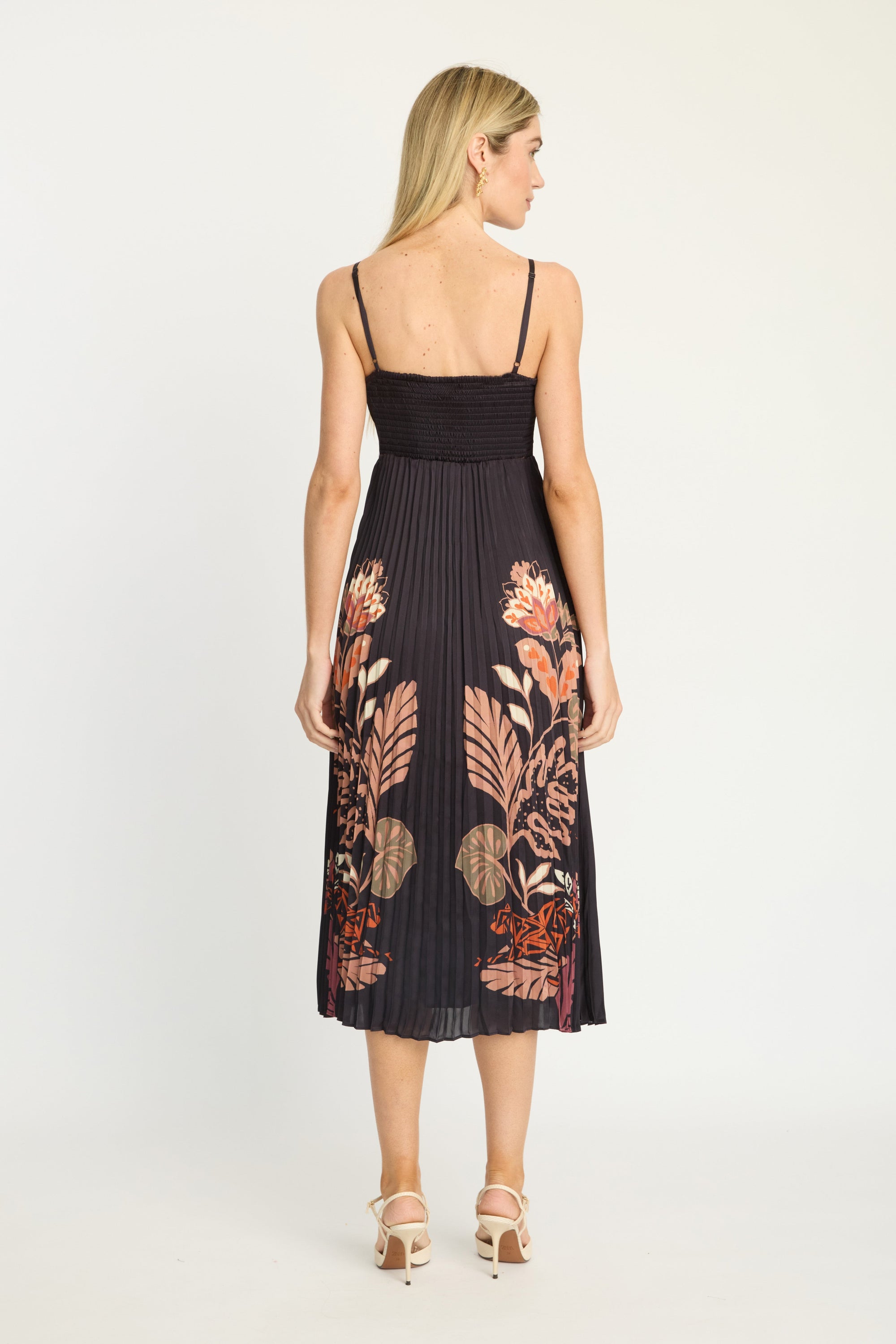 Donna Dress - Black Crouching Cheetah